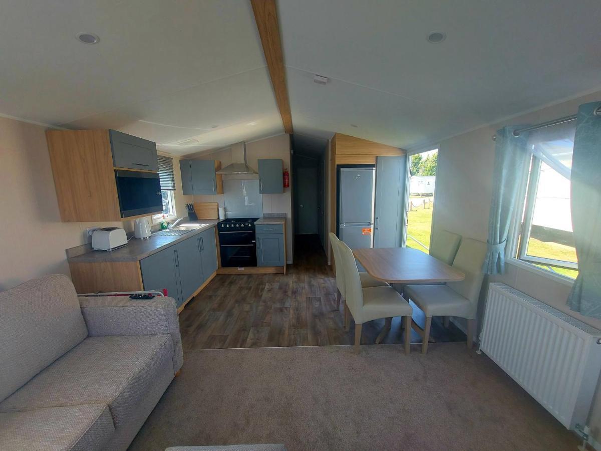 Sophie'S Caravan Camber Eksteriør bilde
